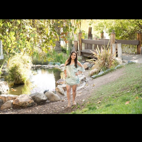 Dress - Picture 4 of 4